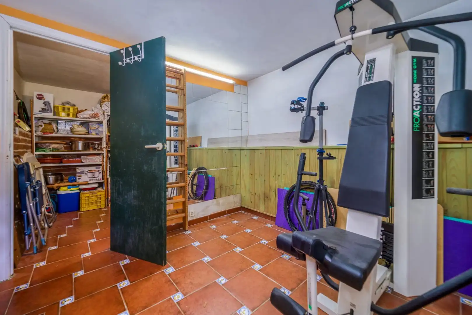 Casa adosada en venta en Madrid con Calefacción y Jardín privado