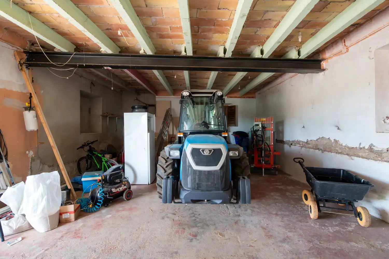 Country house zum Verkauf in Tortosa mit Privatgarten, Terrasse und Abstellraum