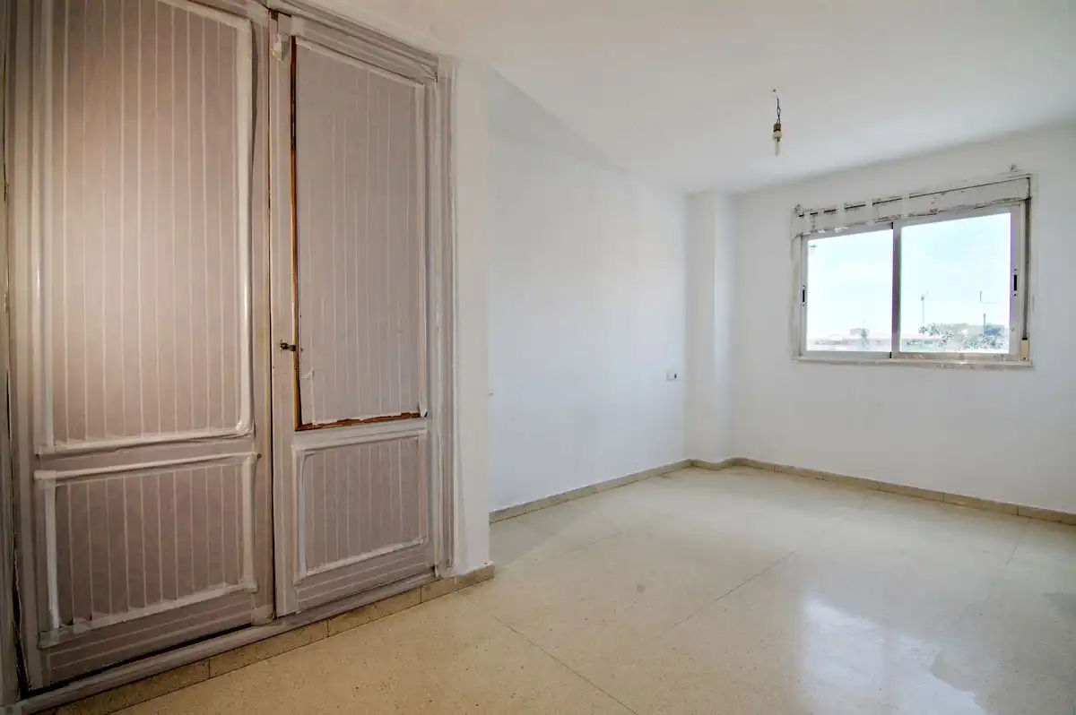 Habitación de Piso en venta en Alicante / Alacant con Calefacción y Piscina
