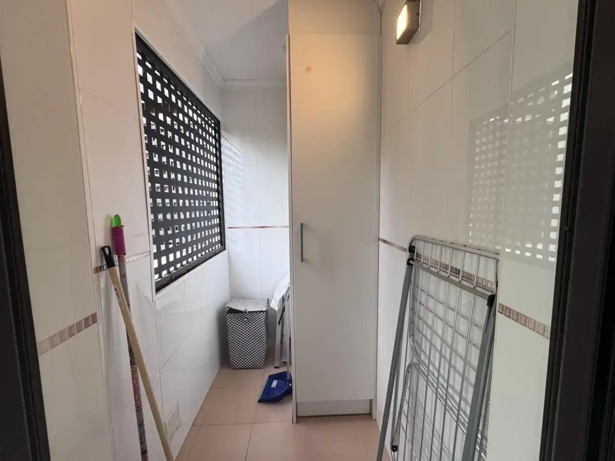Badezimmer von Wohnung zum Verkauf in Llanes mit Heizung, Privatgarten und Terrasse
