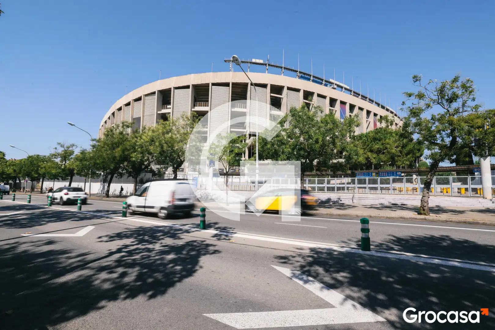 Exterior view of Flat for sale in Barcelona  with Private garden, Terrace and Oven