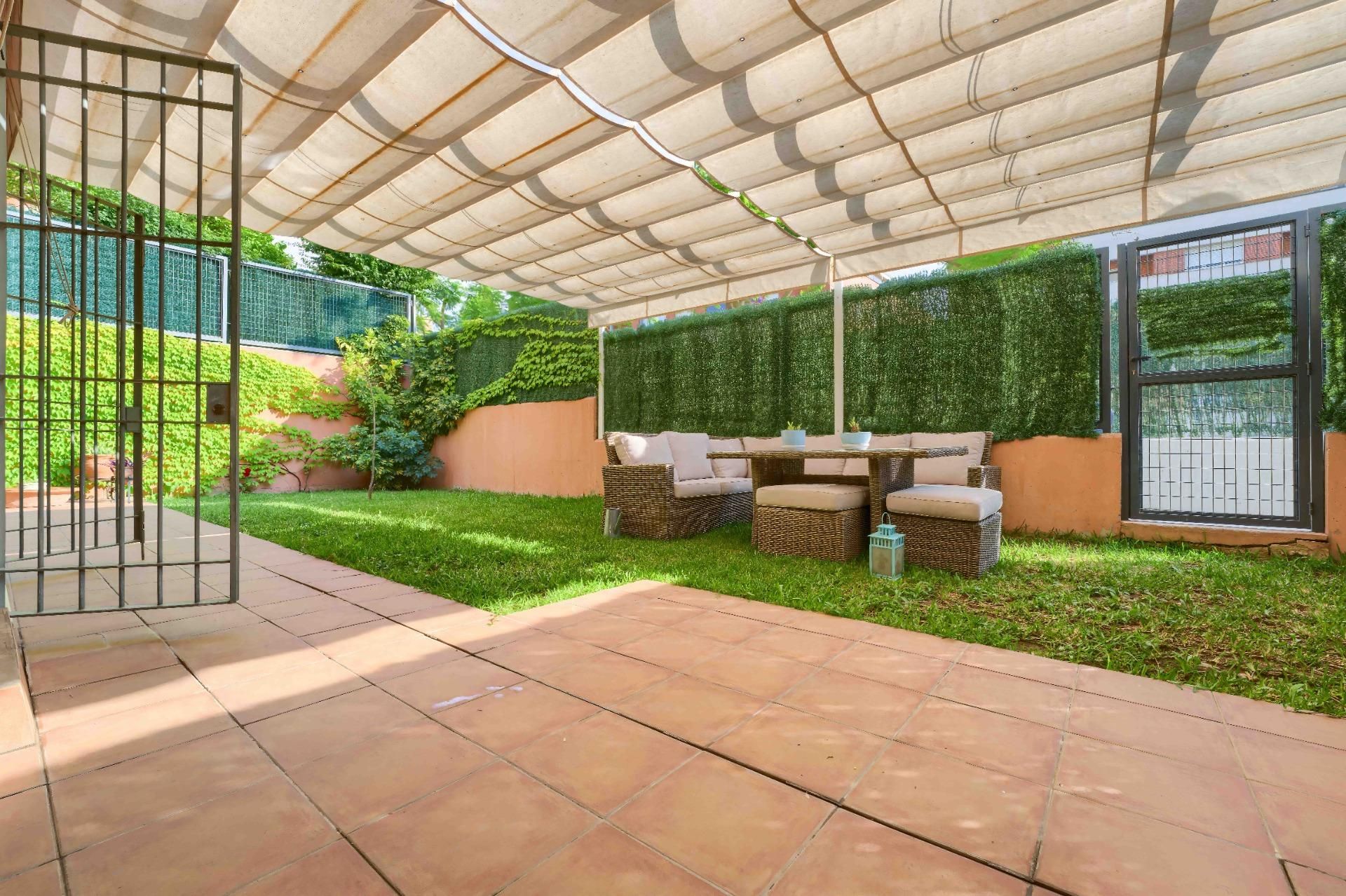 Terrace of Flat for sale in Mairena del Aljarafe  with Air Conditioner, Heating and Private garden