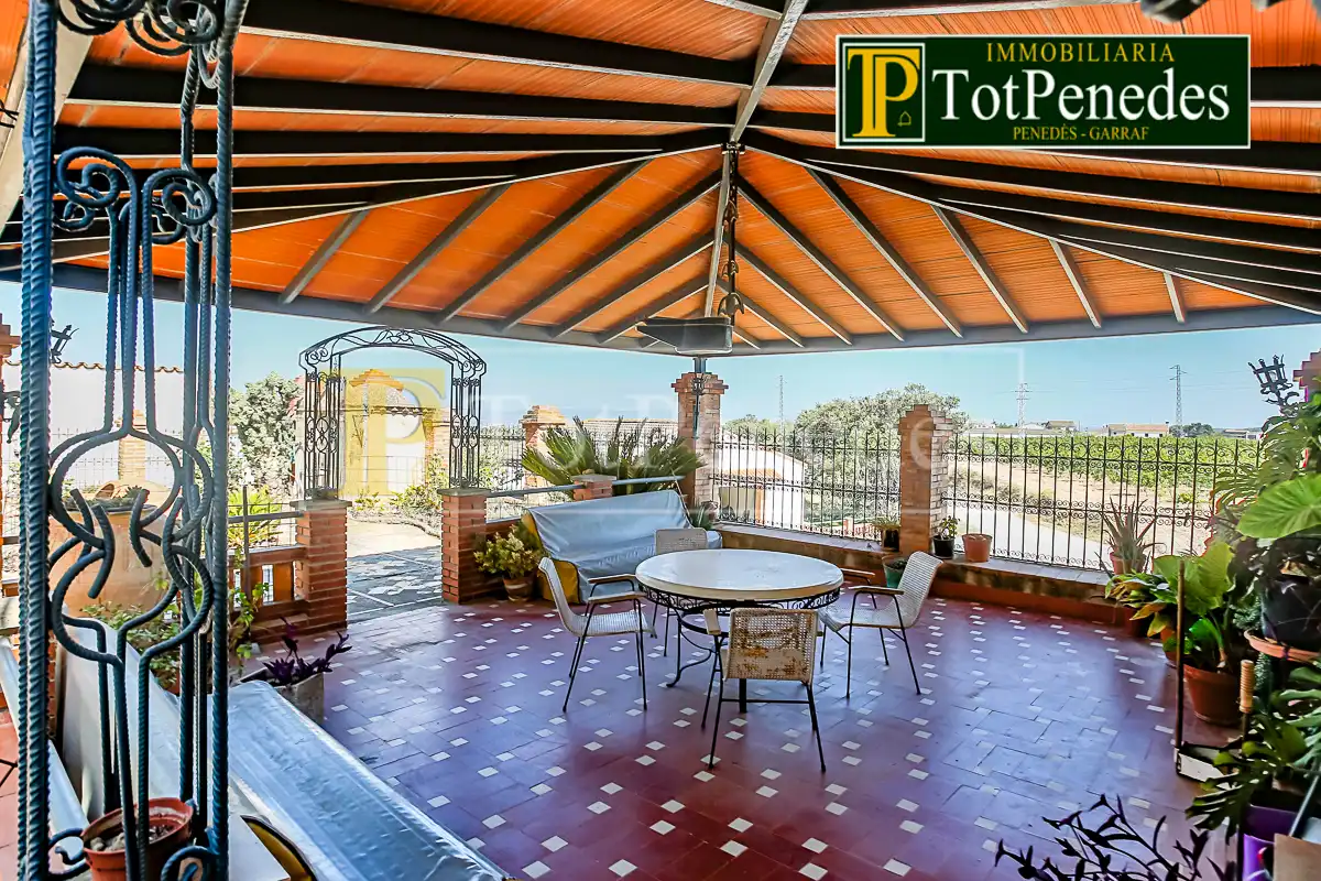 Terrasse von Country house zur Miete in Font-rubí mit Klimaanlage, Heizung und Privatgarten