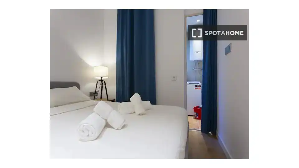 Flat with terrace to rent in Ciutat Vella, imagen 14