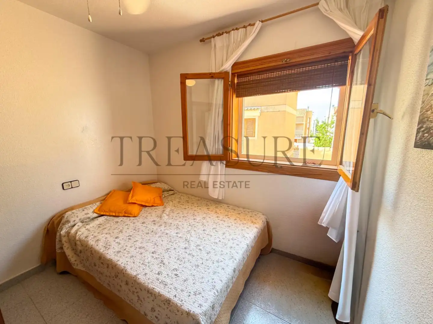 Habitación de Casa adosada en venta en Mazarrón con Aire acondicionado, Calefacción y Terraza