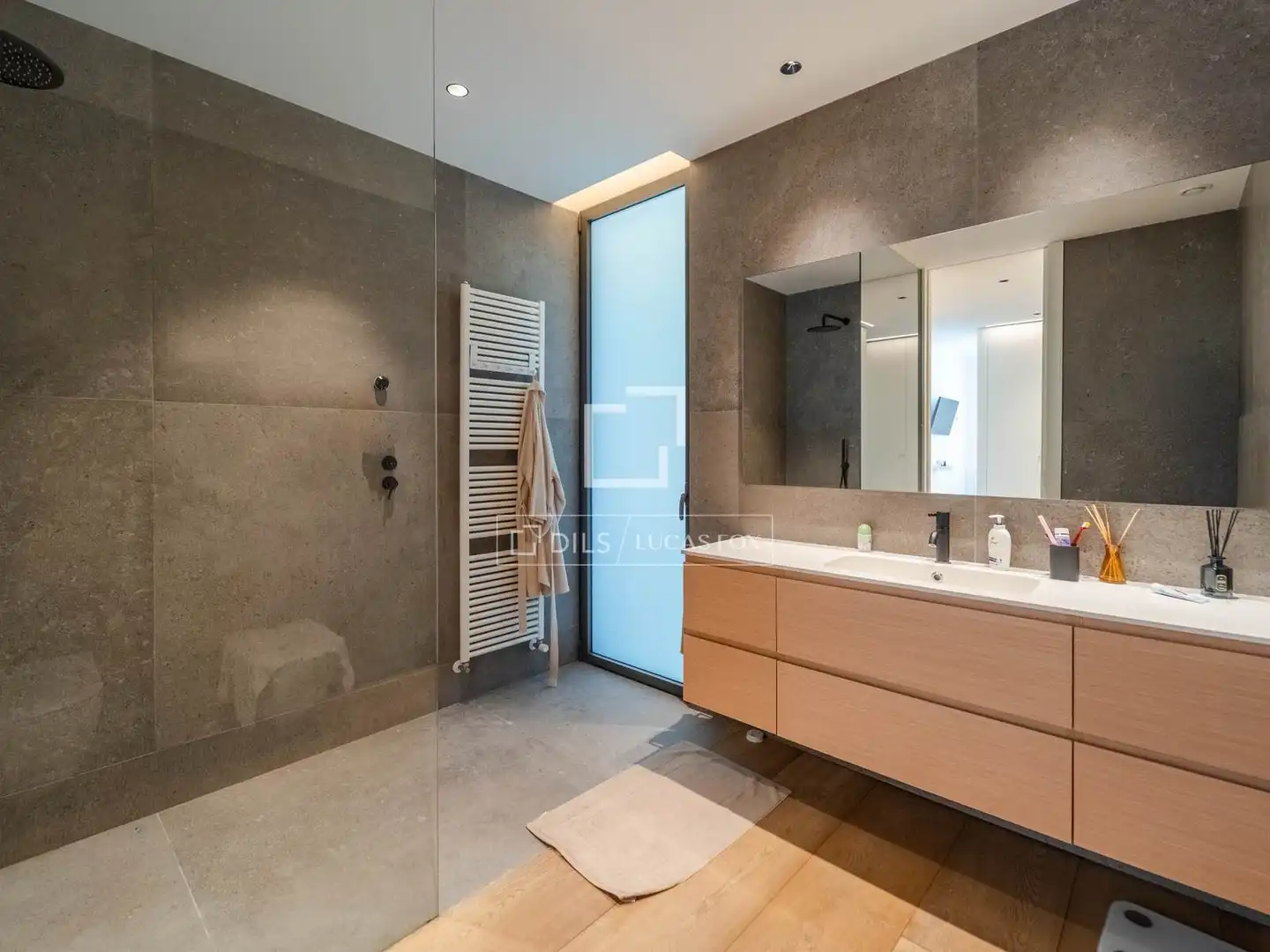 Baño de Casa o chalet en venta en Godella con Aire acondicionado, Calefacción y Jardín privado