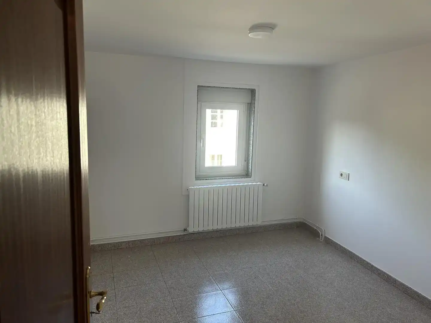 Dormitori de Casa adosada de lloguer en Ames amb Jardí privat, Traster i Moblat