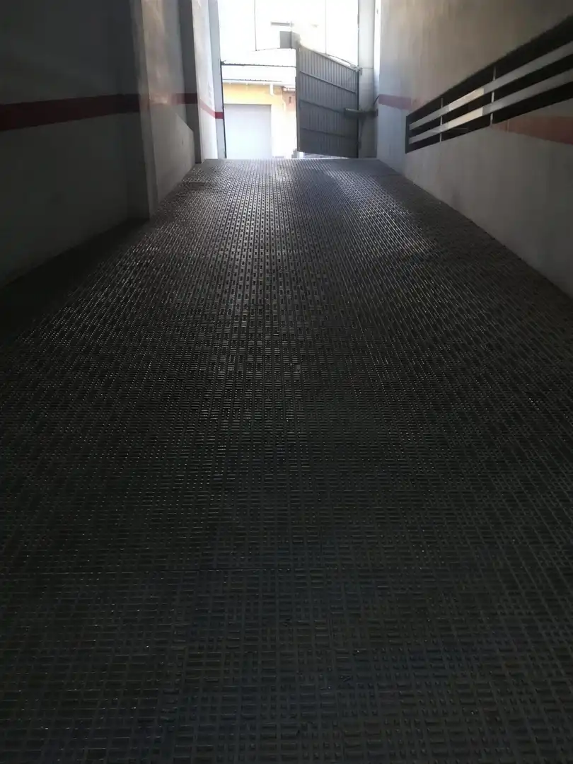Garage zum Verkauf in Alicante / Alacant