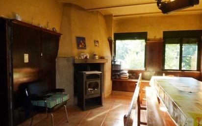 Cuina de Casa o xalet en venda en Mondariz-Balneario amb Calefacció, Jardí privat i Terrassa