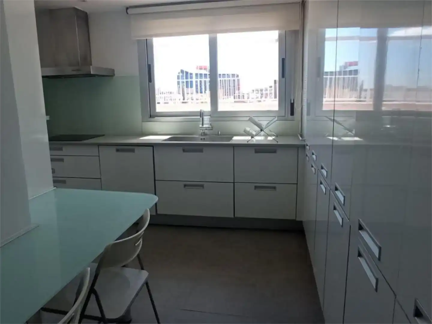 Cocina de Ático de alquiler en Madrid con Aire acondicionado