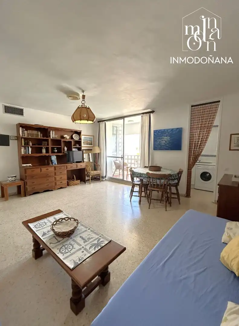 Sala de estar de Piso en venta en Almonte con Aire acondicionado, Terraza y Amueblado