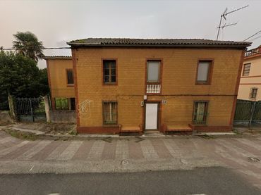 House with garden for sale in Bergondo