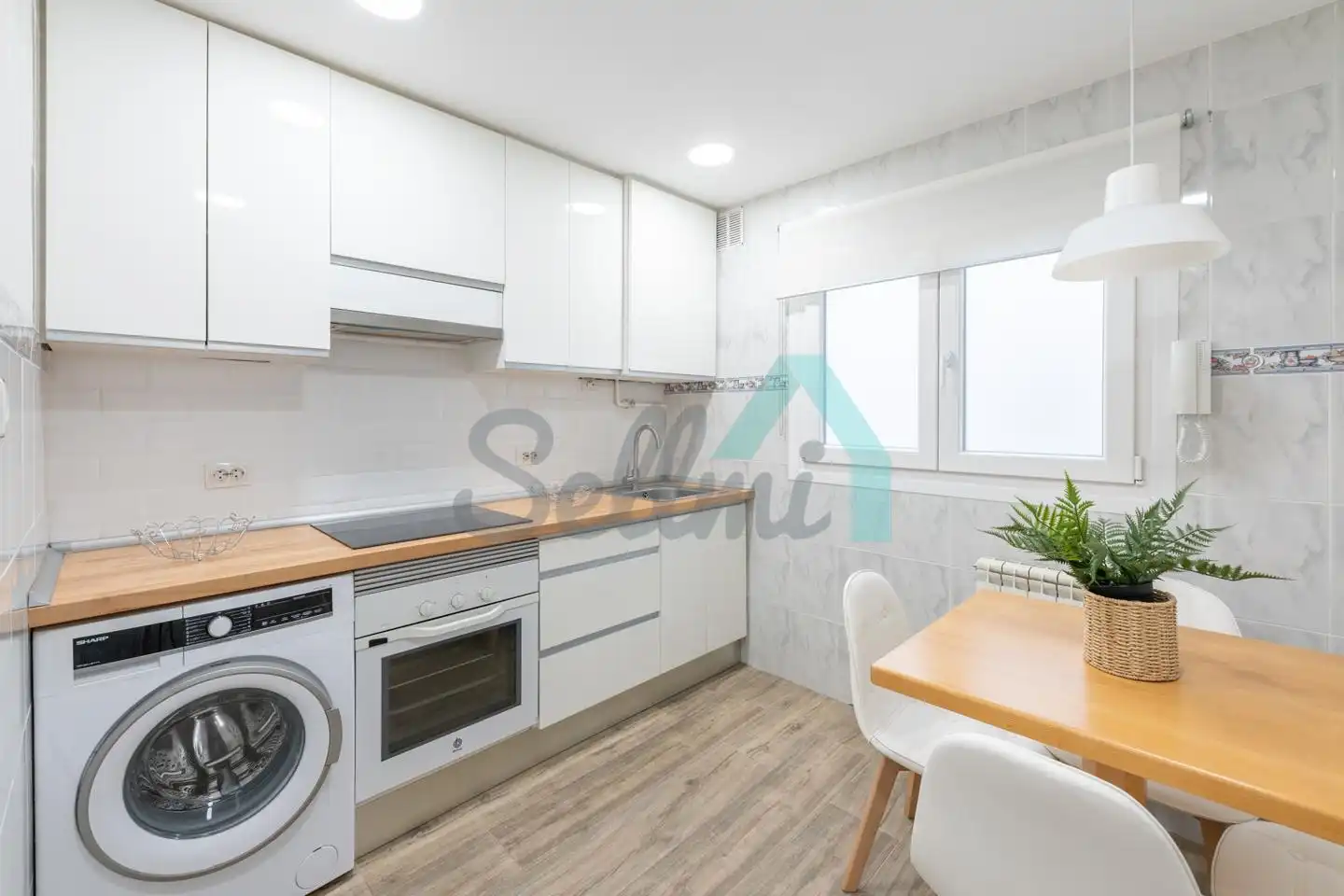 Cocina de Piso en venta en Oviedo  con Calefacción
