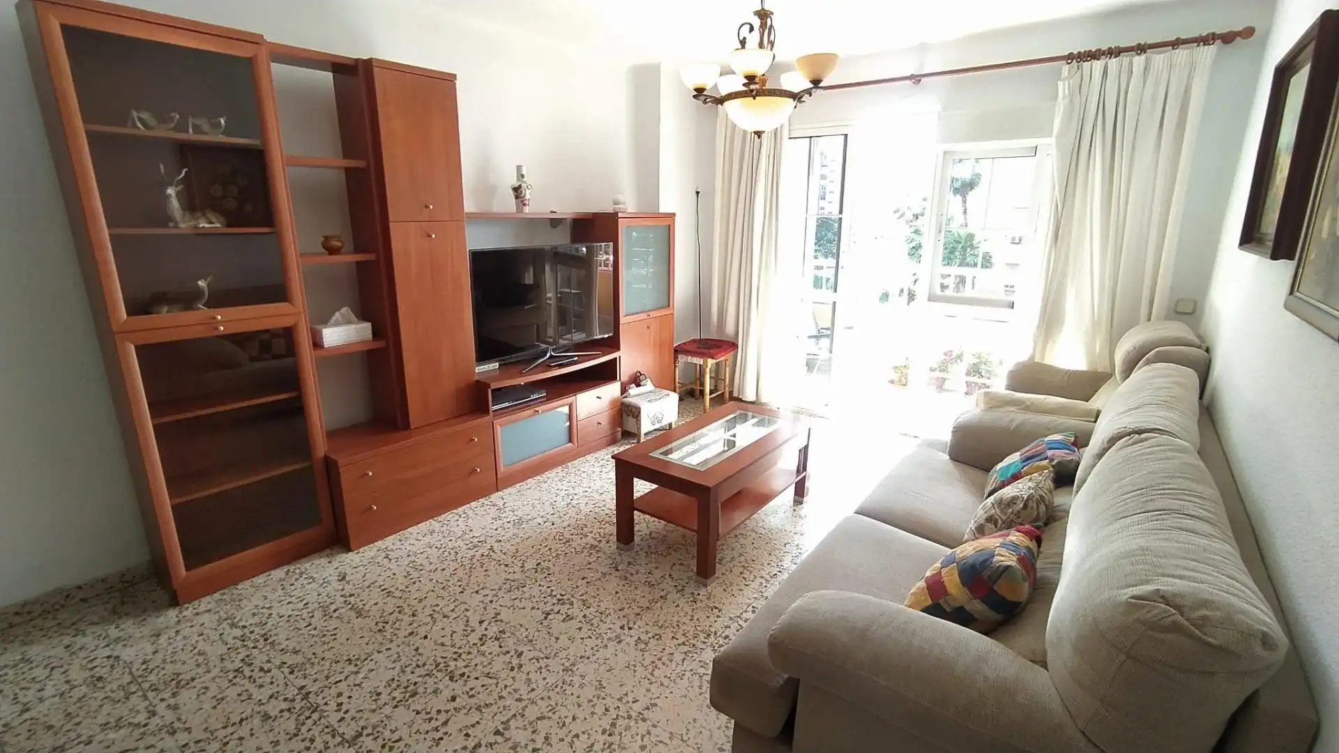 Sala d'estar de Pis en venda en Málaga amb Aire condicionat, Jardí privat i Terrassa