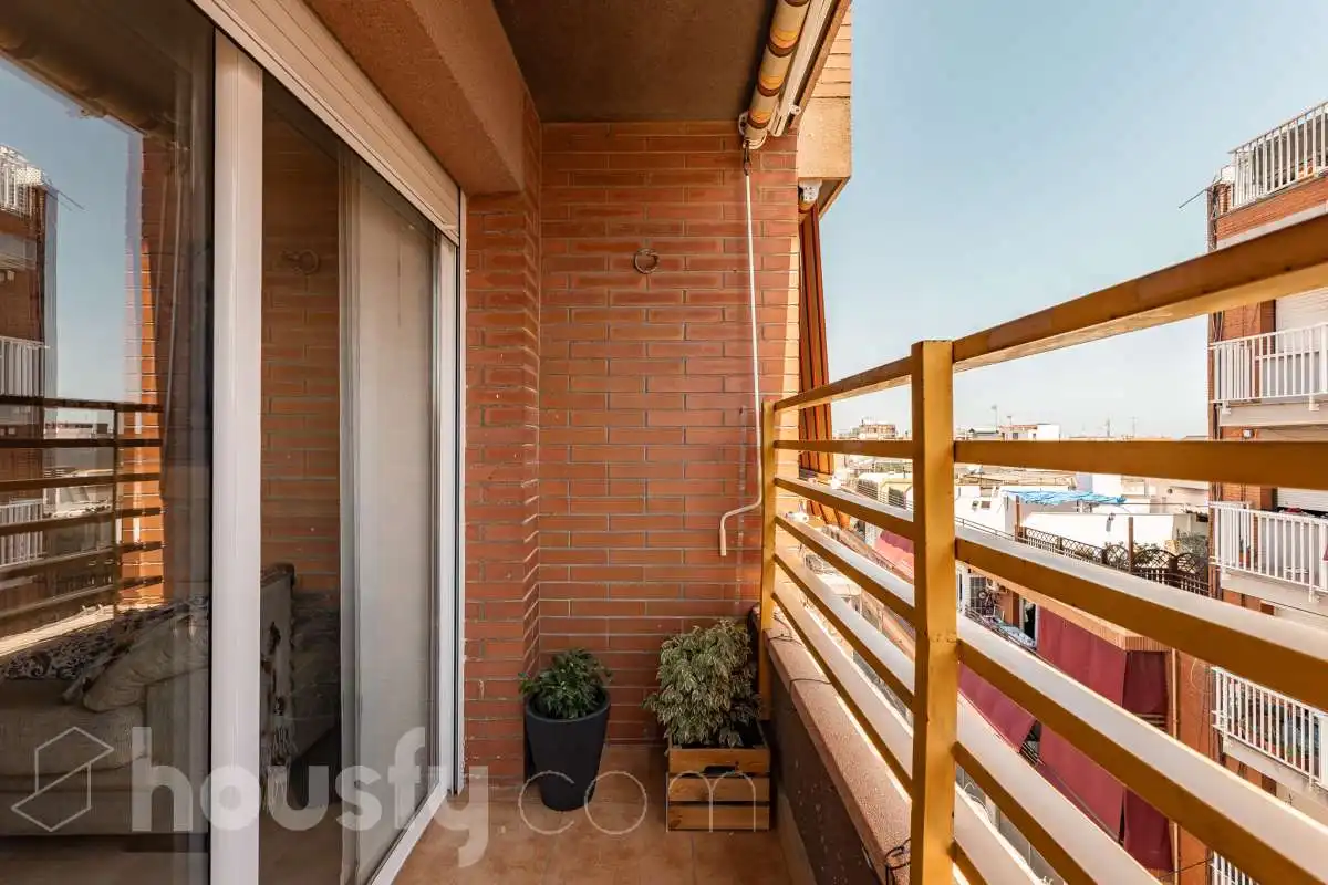 Terraza de Piso en venta en Sant Boi de Llobregat con Calefacción, Amueblado y Balcón