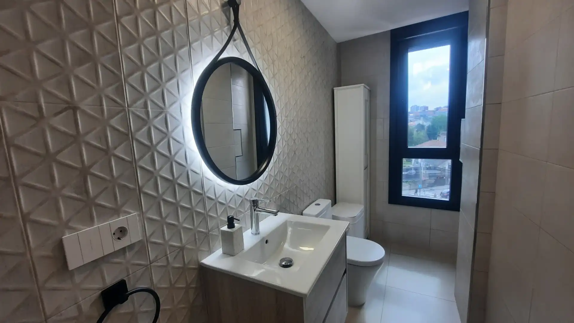 Baño de Dúplex en venta en Vigo  con Aire acondicionado, Calefacción y Jardín privado