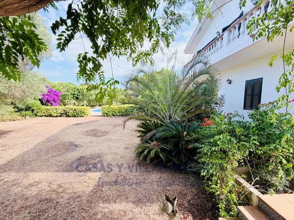 Jardí de Finca rústica en venda en Sant Lluís