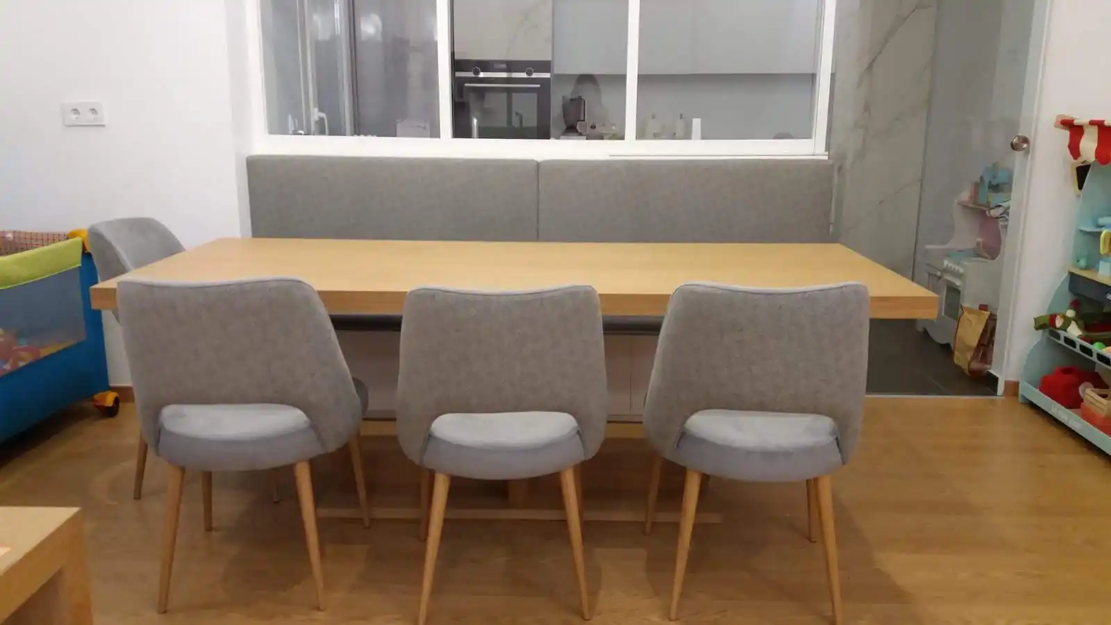 Dining room of Flat for rent in O Carballiño    with Heating, Parquet flooring and Furnished