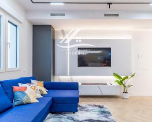 Sala d'estar de Pis en venda en  Madrid Capital amb Aire condicionat, Calefacció i Terrassa
