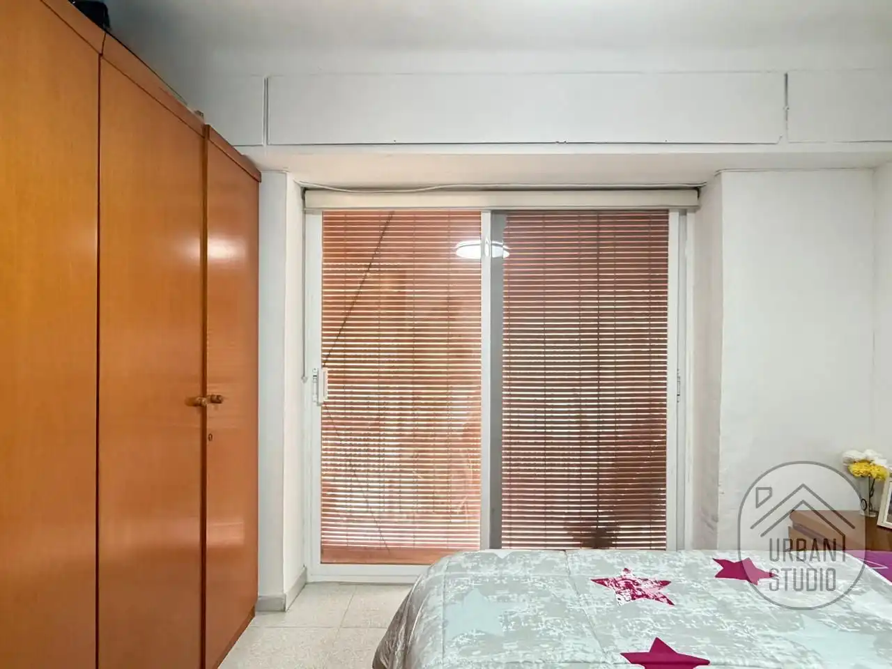 Habitación de Piso en venta en Alicante / Alacant con Aire acondicionado, Amueblado y Balcón