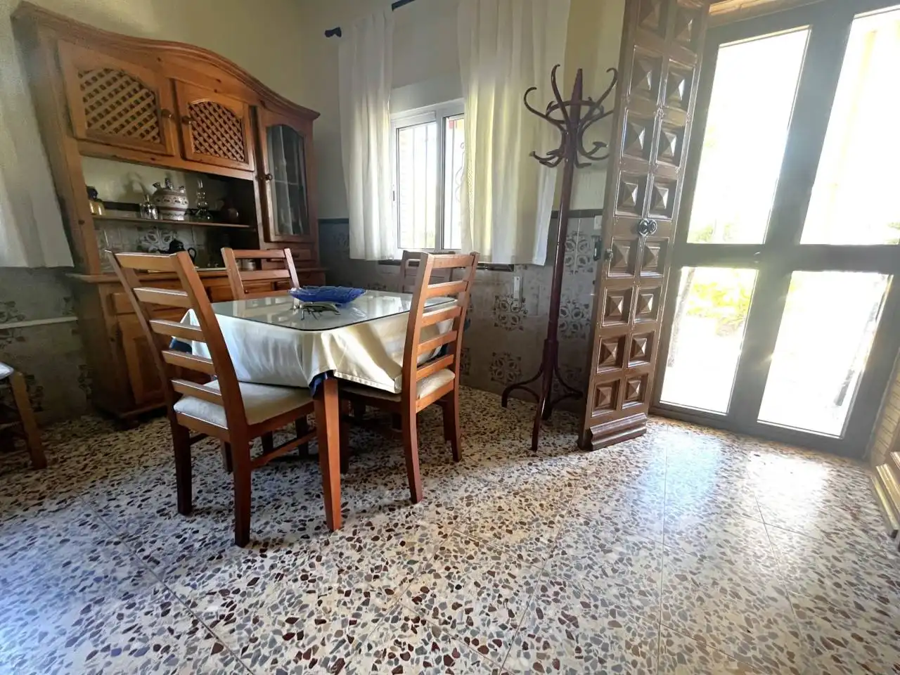 Comedor de Casa o chalet en venta en Valverde del Camino con Jardín privado, Terraza y Amueblado