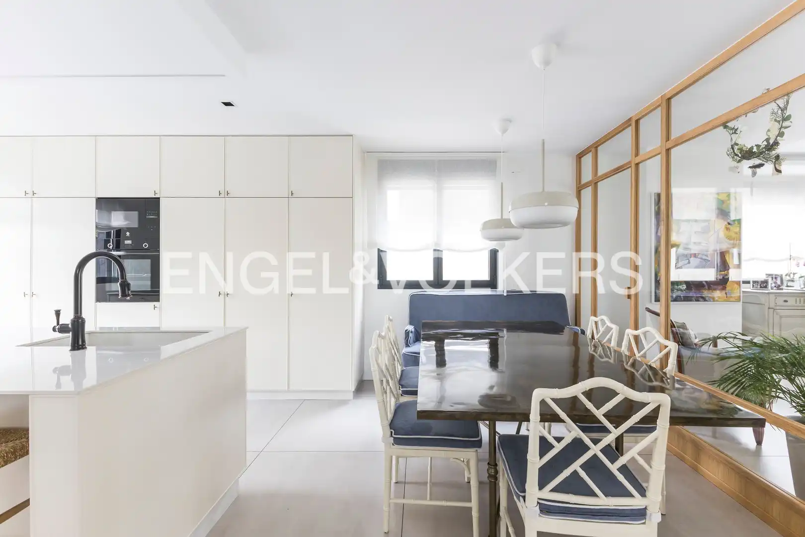Vista exterior de Casa o xalet de lloguer en Madrid amb Aire condicionat, Calefacció i Jardí privat