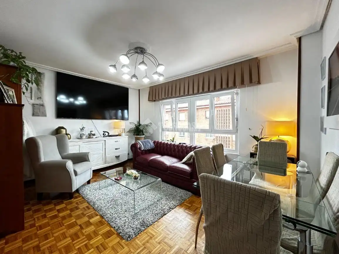 Flat for sale in Alisal - San Román, imagen 2