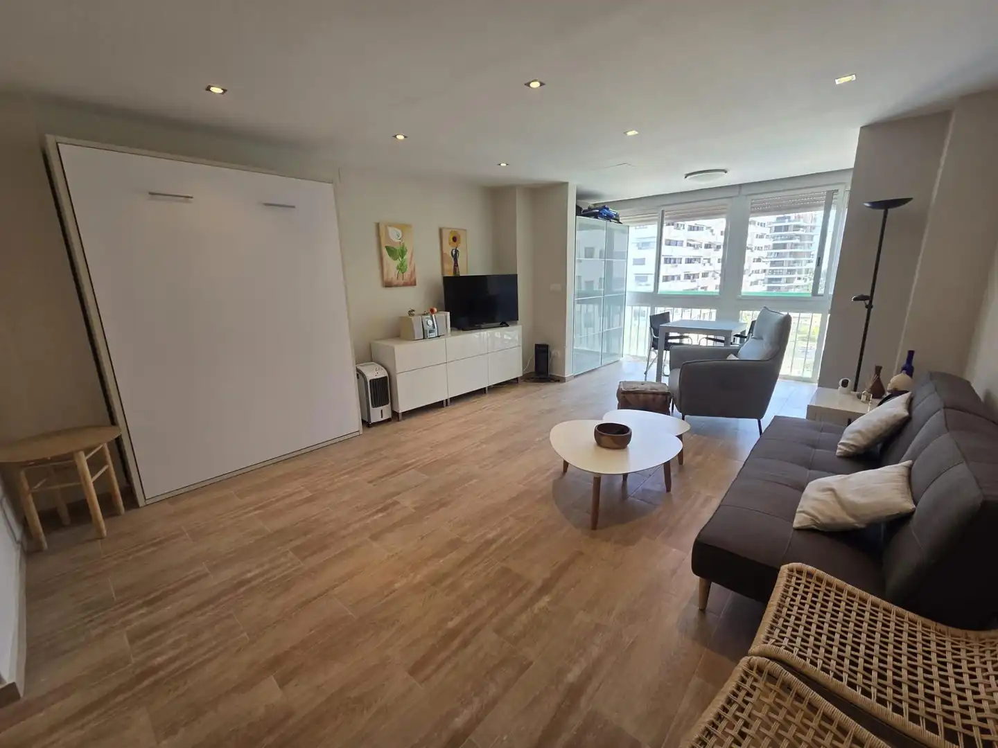 Wohnzimmer von Wohnung zum Verkauf in Alicante / Alacant mit Möbliert und Gemeinschaftspool