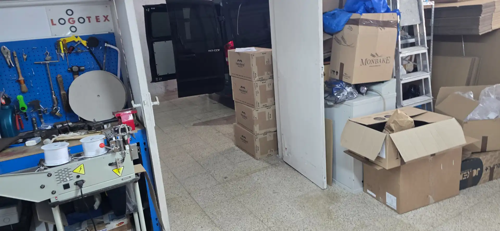 Gewerbefläche zum Verkauf in Via Aurèlia 8, imagen 9