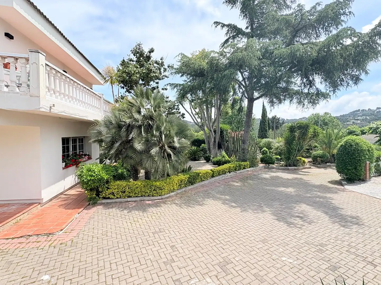 Vista exterior de Casa o chalet en venta en Corbera de Llobregat con Aire acondicionado, Calefacción y Jardín privado