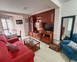 Sala d'estar de Apartament per a compartir en  Sevilla Capital amb Aire condicionat i Terrassa