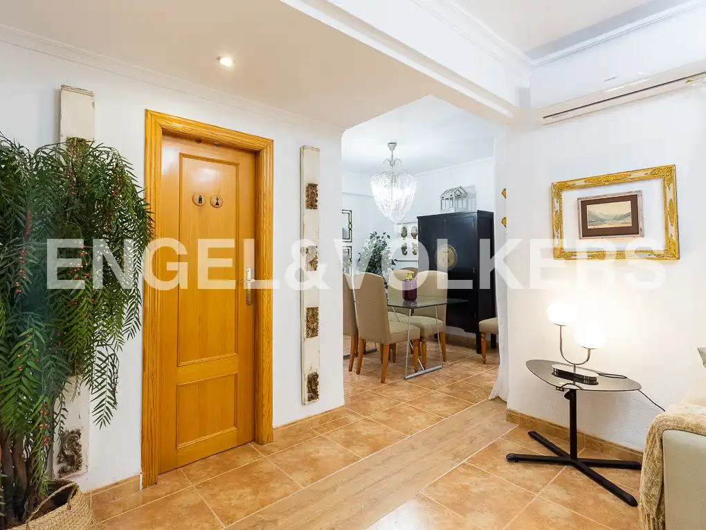 Flat for rent in Valencia  with Air Conditioner, Heating and Terrace