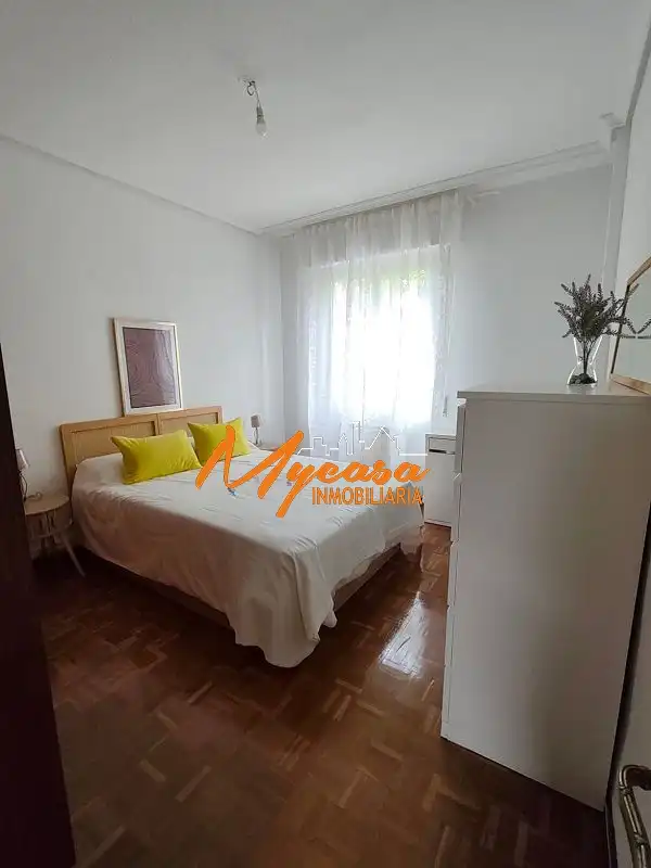 Bedroom of Flat for rent in Alcorcón  with Air Conditioner, Heating and Balcony