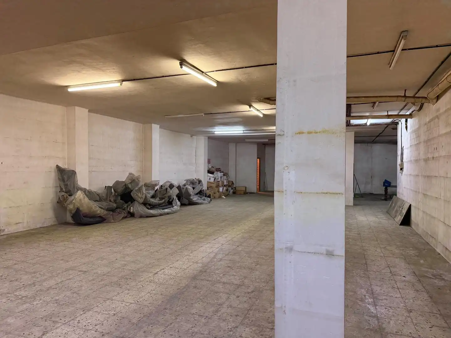 Geschaftsraum zur Miete in Manresa