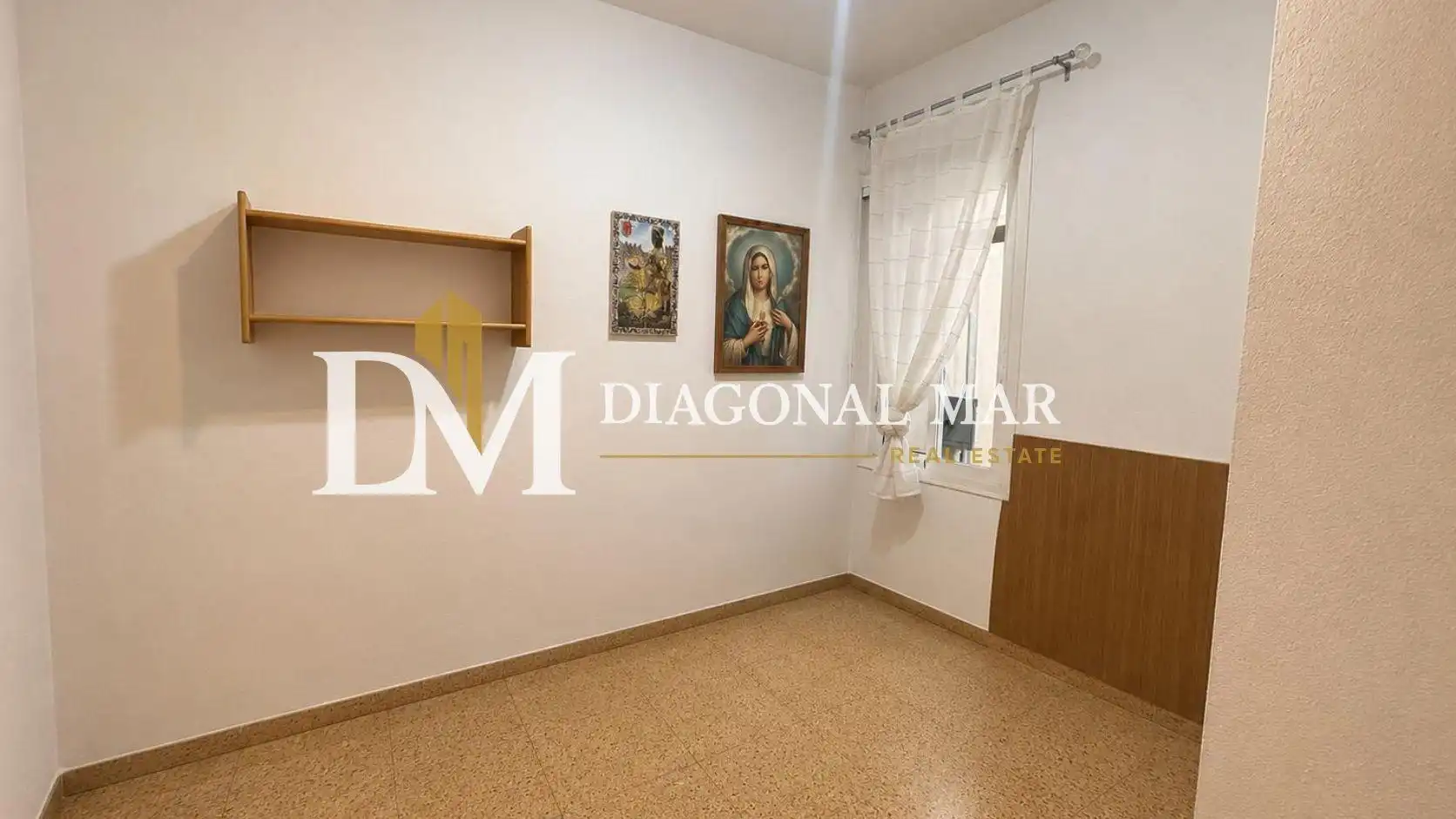 Habitación de Piso en venta en Barcelona con Aire acondicionado y Balcón
