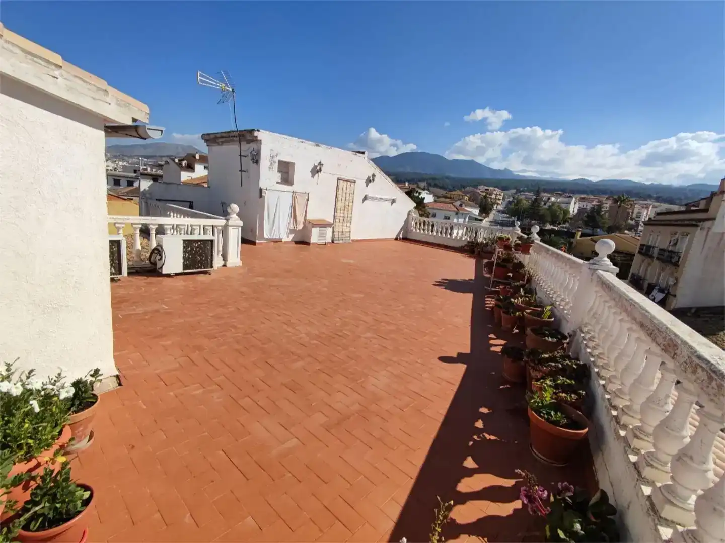Terrassa de Casa o xalet en venda en La Zubia amb Aire condicionat i Traster