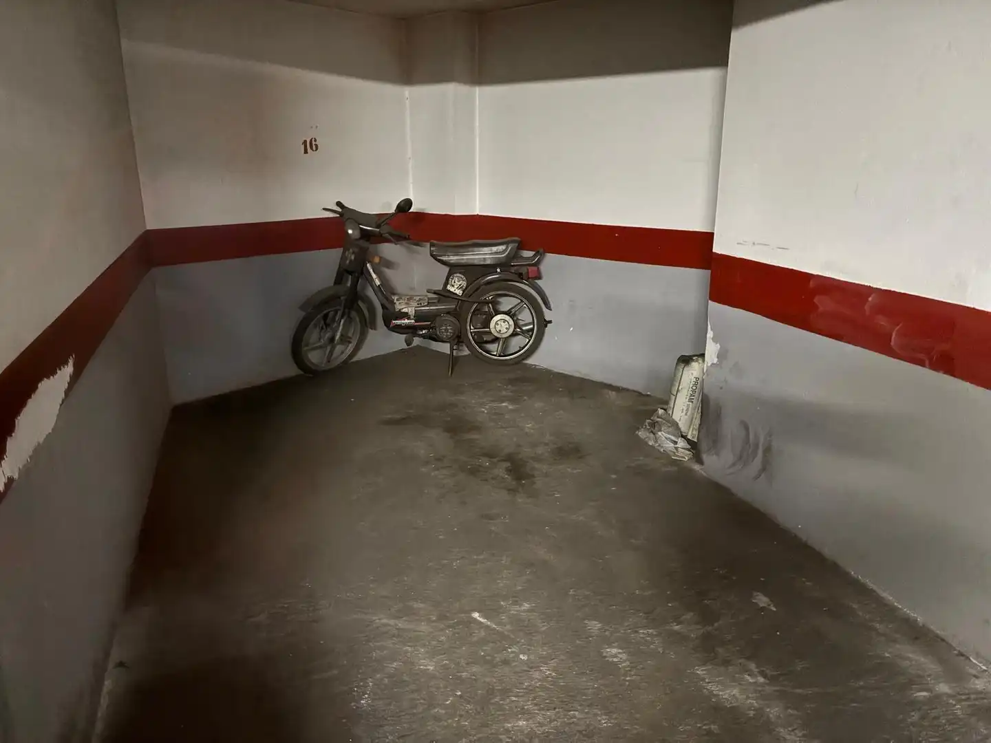 Einzelparkplatz zum Verkauf in Calle DR BERGEZ, imagen 2