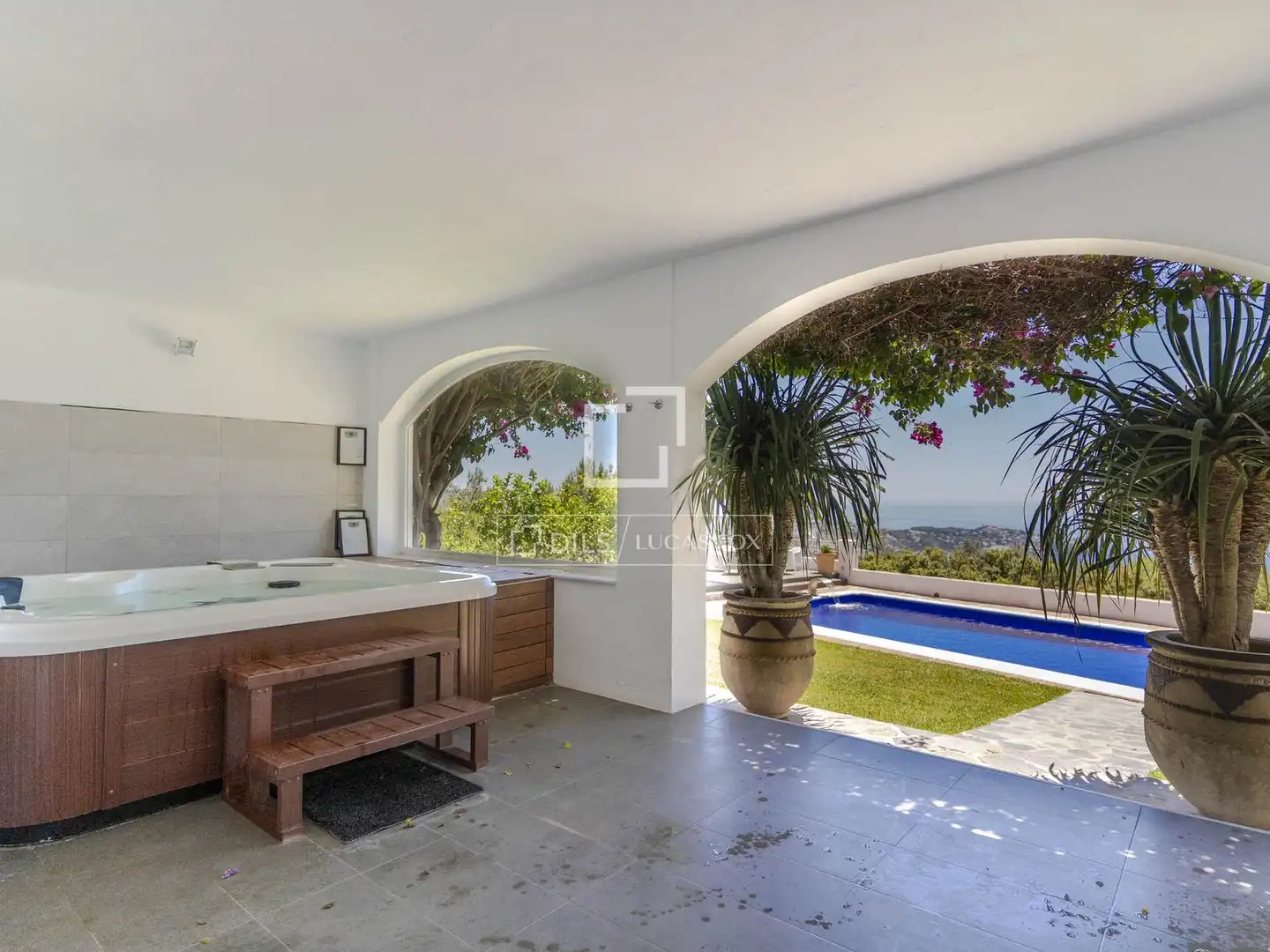 Jardí de Casa o xalet en venda en Almuñécar amb Aire condicionat, Calefacció i Jardí privat