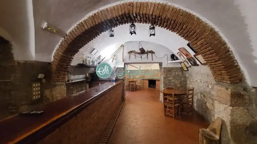 Gebäude zum Verkauf in Valencia de Alcántara