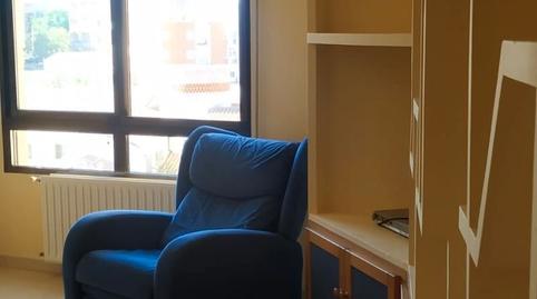 Foto 2 de Pis en venda a Plaza la Mancha, PAU 2-600, Puertollano