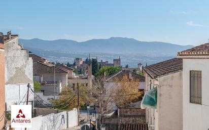 Vista exterior de Apartament en venda en  Granada Capital amb Balcó