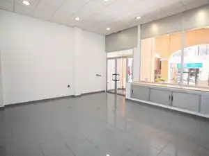 Local comercial en venda a Calle Guerrero Gajete