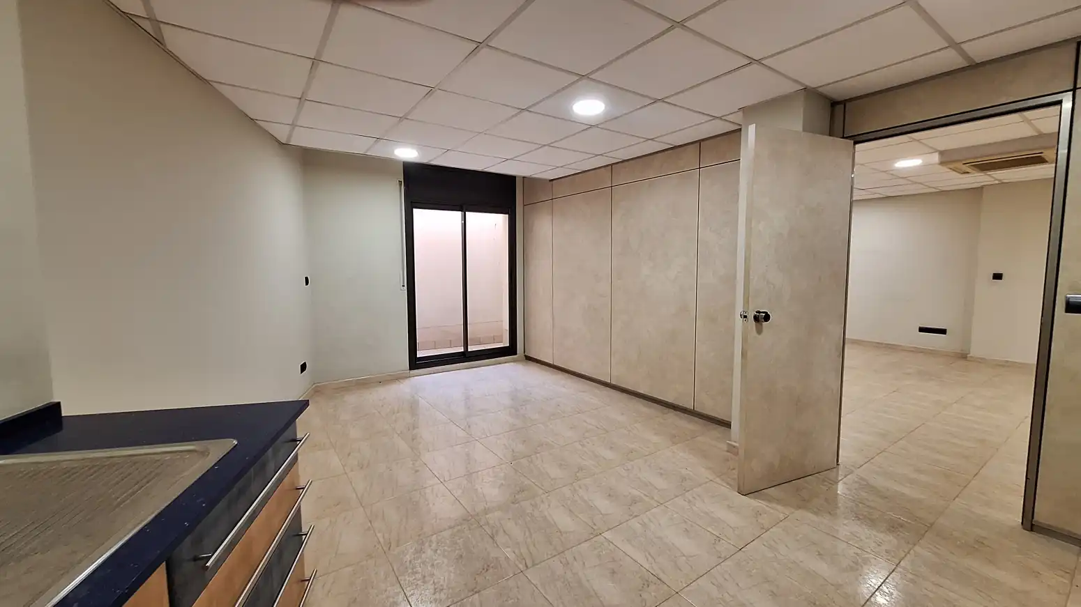 Local comercial en venda a Barcelona - CL VILADOMAT, imagen 14