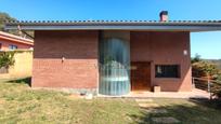 Vista exterior de Casa o xalet en venda en Begues amb Calefacció, Jardí privat i Parquet