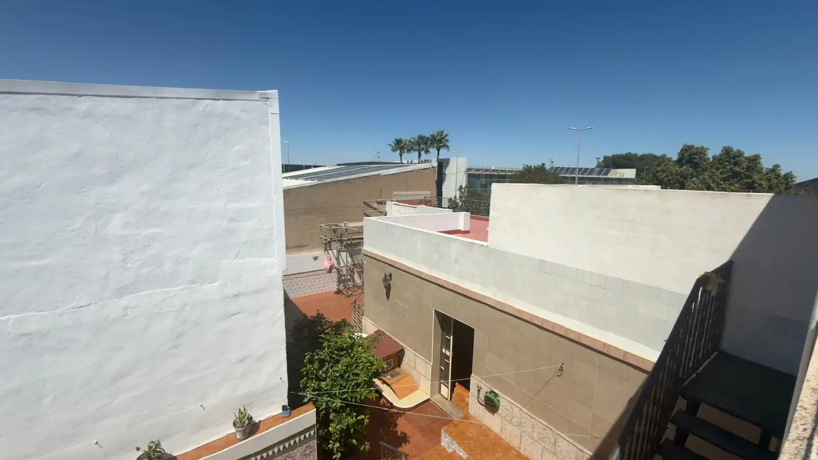Vista exterior de Casa adosada en venda en La Unión amb Aire condicionat, Jardí privat i Terrassa