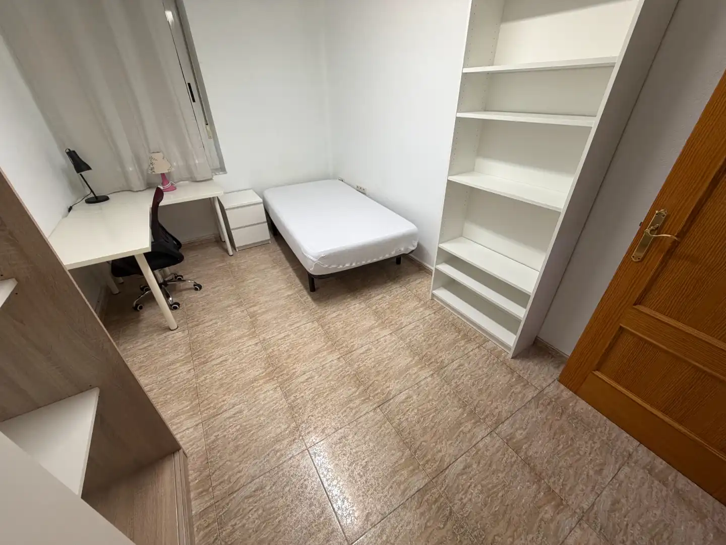 Flat for rent in Calle Escritor Sánchez Moreno, 1, Santa María de Gracia