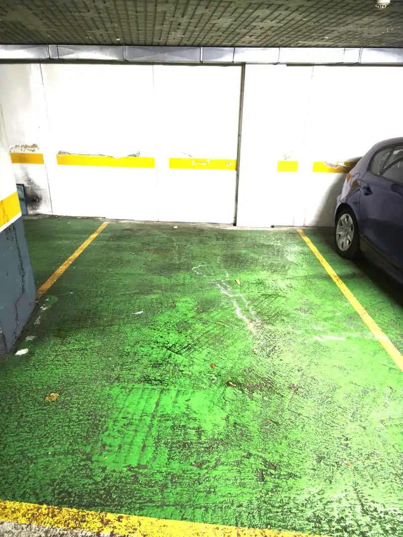 Parking de Piso de alquiler en Vigo  con Amueblado