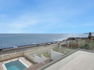 Villa mit Pool zum Verkauf in El Faro de Calaburra - Chaparral