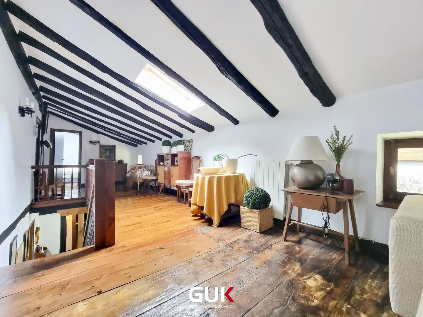 Sala d'estar de Casa o xalet en venda en Igantzi amb Calefacció, Jardí privat i Terrassa
