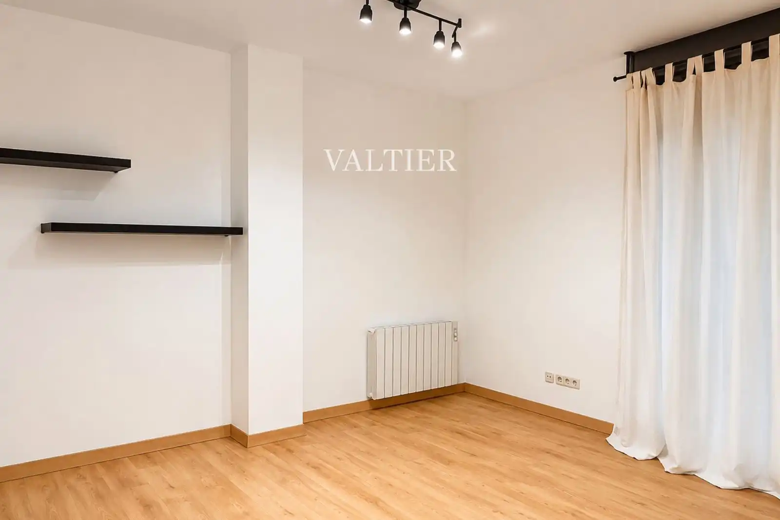 Schlafzimmer von Wohnung zur Miete in Madrid